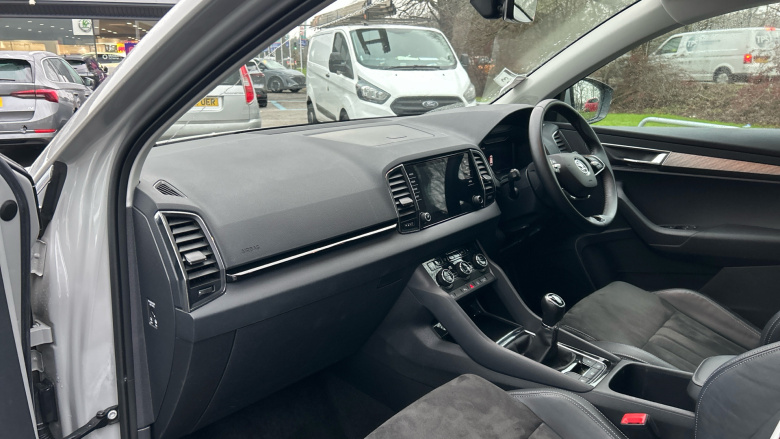 Skoda Karoq 1.5 TSI SE L 5dr Petrol Estate